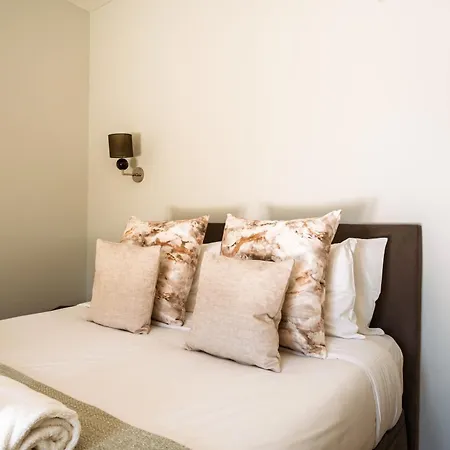 Casa Dos Ciprestes * אריסרייה